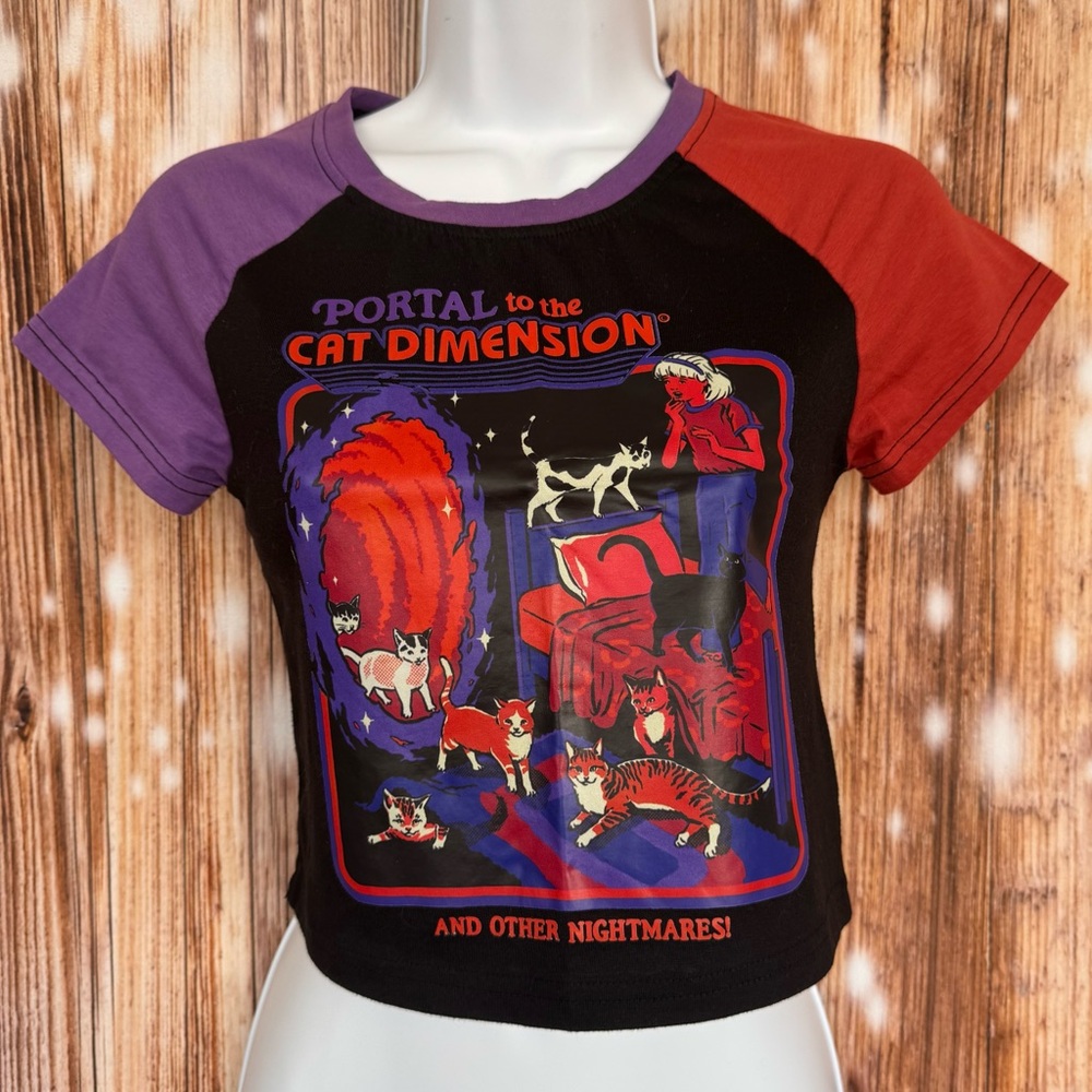Romwe Stephen Rhodes Portal to the Cat Dimension Crop Tee